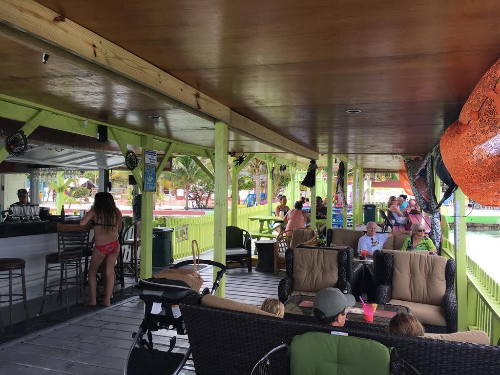 Mara'S Place Hotel Caye Caulker Екстериор снимка